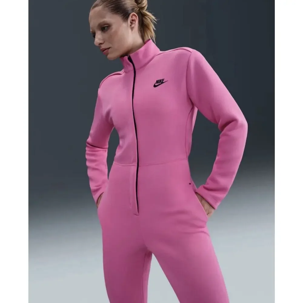 Nike step out